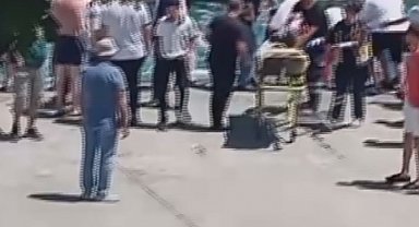 İstanbul - Sarıyer'de boğulma tehlikesi geçiren kişiyi çevredekiler kurtardı