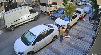 İstanbul -Sultangazi'de yola fırlayan çocuğa otomobil çarptı