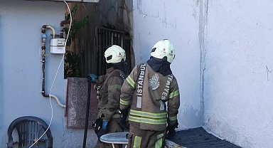 İstanbul - Ümraniye'de gecekonduda yangın