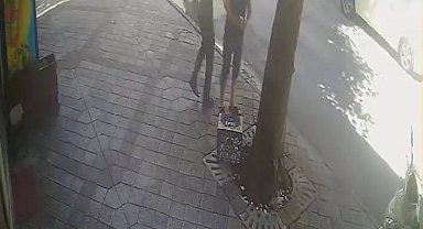 İstanbul- Zeytinburnu'nda iş yeri sahibine tornavidalı saldırı kamerada