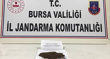 Jandarmadan kaçan şüphelide uyuşturucu bulundu