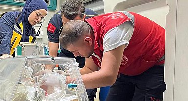 Kalp rahatsızlığı bulunan Selin bebek, ambulans uçakla sevk edildi