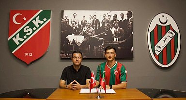 Karşıyaka Bayram Kılıç'la imzaladı