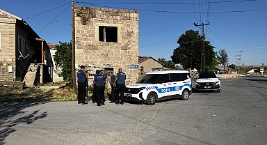 Kayseri'de iki grup arasındaki bıçaklı kavga kamerada: 4 yaralı