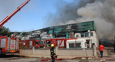 Kayseri'de mobilya fabrikasında yangın