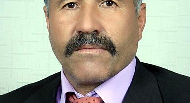 Kestiği ağacın altında kalıp öldü