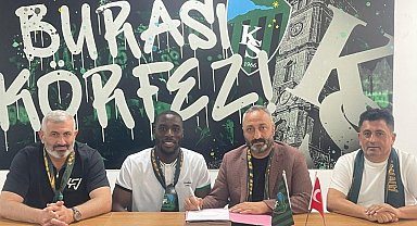 Kocaelispor, Massadio Haidara ile 2 yıllık sözleşme imzaladı