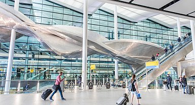 Londra hava sahası kapatıldı