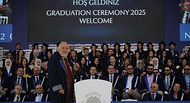 Medipol Üniversitesi mezuniyetinde İlber Ortaylı'dan 'ağır mesuliyet' vurgusu