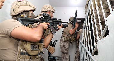 Mersin'de fuhuş operasyonunda 19 tutuklama