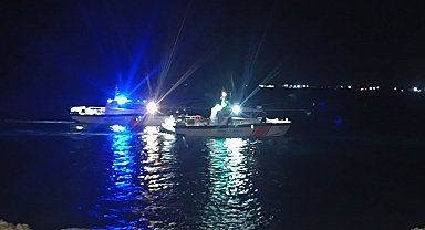 Mersin'de gece denize giren 3 kişiden biri boğuldu; 2 kişi aranıyor