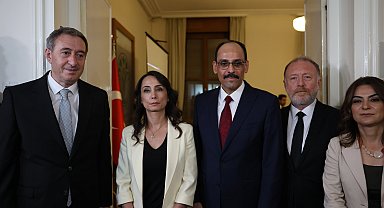 MİT Başkanı Kalın, TBMM'de AK Parti'yi ziyaret etti