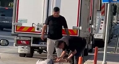 Motosiklet sürücüsüne darp kamerada; 2 gözaltı