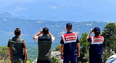 Muğla'da jandarma ve orman ekipleri yangınlara karşı nöbette