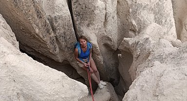 Nevşehir'de vadide mahsur kalan turist kurtarıldı