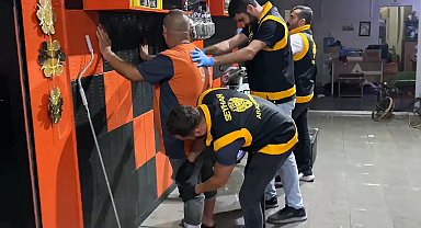 Oto galerideki uyuşturucu ticaretine suçüstü