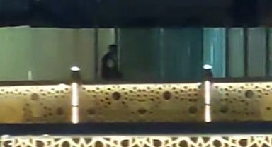 Otobüs duraklarının camlarını kıran çocuk tutuklandı