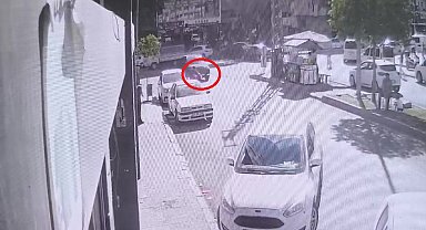 Otomobilin çarptığı bisikletteki Ali kurtarılamadı