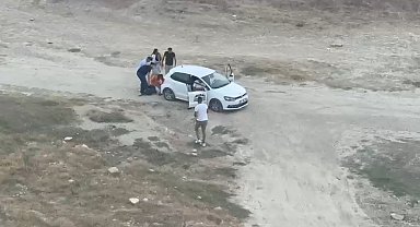 Silahlı saldırıda vurulmuş kurgusuyla yapılan evlilik teklifi, polis merkezinde sona erdi