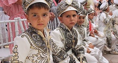 Sivas'ta 'hayır şartı' gereği sünnet şöleni