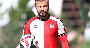 Sivasspor'da 2 ayrılık, 1 yeni imza