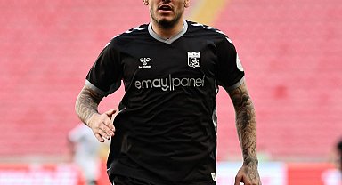 Sivasspor'dan Manaj'a veda, 3 yeni imza