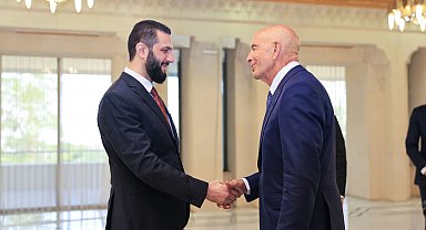 Suriye Cumhurbaşkanı Şara ve ABD'nin Ankara Büyükelçisi Barrack bir araya geldi larla