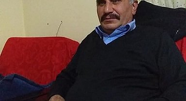 Tabancayı kurcalarken kazara kendisini vurdu