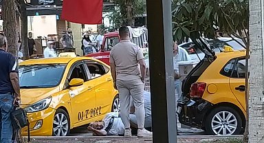 Taksi durağında tartıştığı 2 şoförü tabancayla ayaklarından vurdu