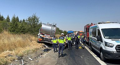Tekirdağ'da kamyon ile otomobil çarpıştı: 4 ölü