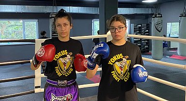 Tekirdağ'ın şampiyon muaythai sporcuları Beyza ve Ayşe İrem'in hedefi uluslararası temsil