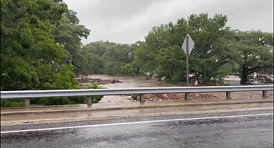 Texas'ta sel: 43 ölü