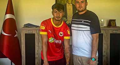 Tire 2021'den iki takviye