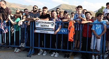 Trabzonspor'un Erzurum kampına taraftarlardan yoğun destek