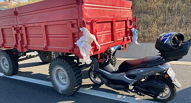 Traktörün römorkuna çarpan motosikletin sürücüsü yaralandı