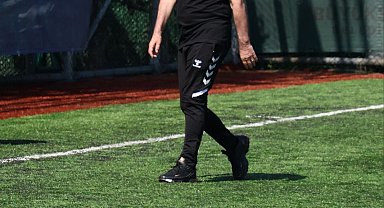 Turhan Sofuoğlu, şampiyon yaptığı Galata Spor'a veda etti