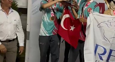 Türkiye, Dünya Çocuklar Atlı Okçuluk Şampiyonası'nda ikinci oldu Görüntü eklendi
