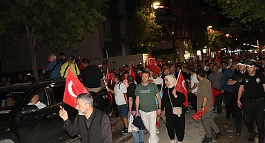 Van'da '15 Temmuz' yürüyüşü