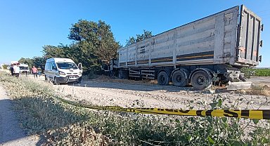 Yanan TIR'ın şoförü öldü