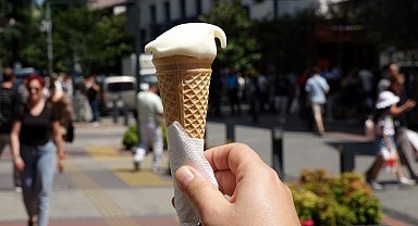 Yaz tatlısında gizli tehlike: Hazır dondurmada aşırı katkı riski