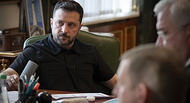 Zelenskiy, Ukrayna vatandaşlığı almayı kolaylaştıran yasayı imzaladı