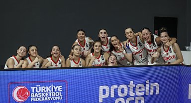 16 Yaş Altı Kız Milli Basketbol Takımı, yarı finale yükseldi