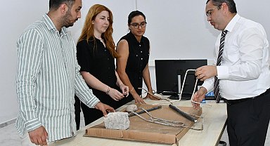 'Sındırgı'da eleme yapılmadan kullanılan büyük taşlar betonda zayıflığa yol açmış'