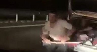 Ankara'da önünü kestikleri otomobilin sürücüsüne baltayla saldırdılar; o anlar kamerada