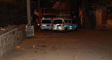 Ankara'da zabıta memurlarına seyyar satıcılardan bıçaklı saldırı; 2 yaralı, 5 gözaltı