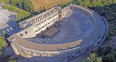 Antalya'ya 1 günde rekor yabancı ziyaretçi girişi