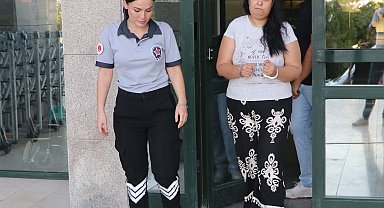 Arkadaşının bebeğini poşete koyup, hastaneden kaçırmaya çalıştı