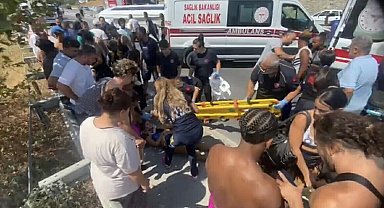 Aydın'da turistleri taşıyan midibüs devrildi: 7 yaralı