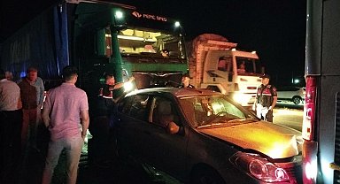 Ayvalık'ta kırmızı ışıkta zincirleme kaza: 2 ölü, 3 yaralı