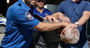 Baba ile oğlunun öldürüldüğü saldırının şüphelisi saklandığı mısır tarlasında yakalandı